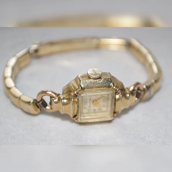10k Gold Filled Bulova 21 Jewels Wind Up w/Adjustable Gold Filled Band Ladies - Picture 9 of 16